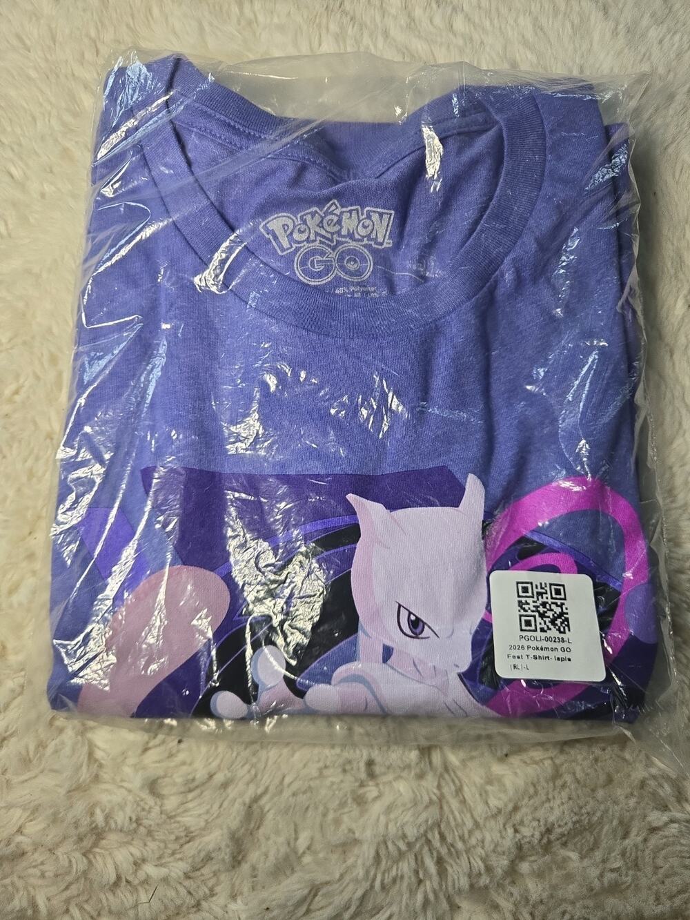 Unopened Pokémon GO! 2026 Mewtwo Purple Crew Neck T-Shirt Size L With Gofest Pin
